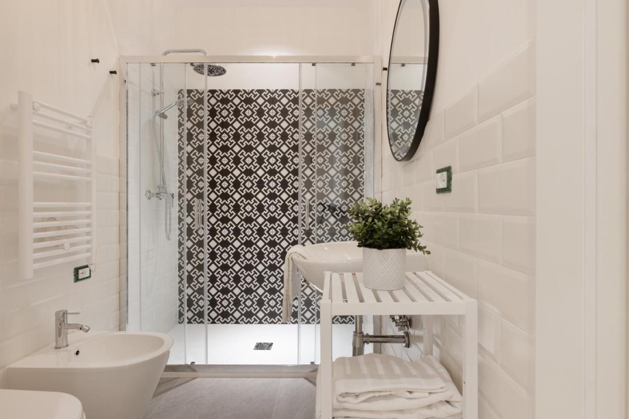 Trieste Timeless 2-Bedrooms Flat Extérieur photo